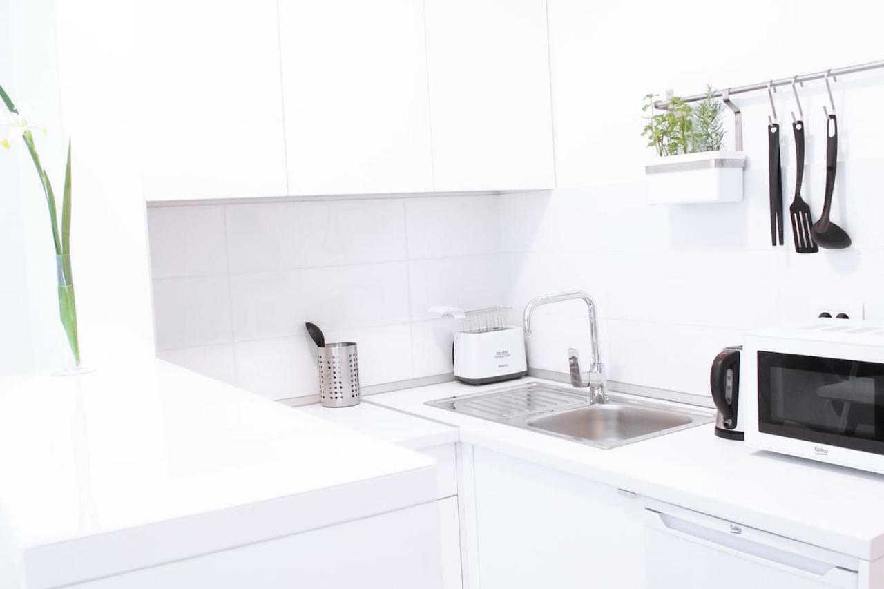 New Central Light Apartment With Private Parking Novi Sad Exterior photo
